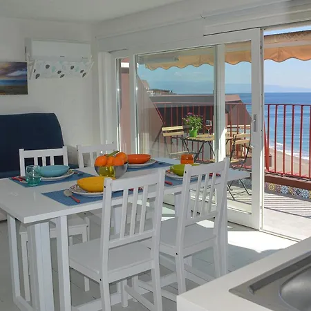 아파트 Panoramic Loft Acquamarina 레토이아니